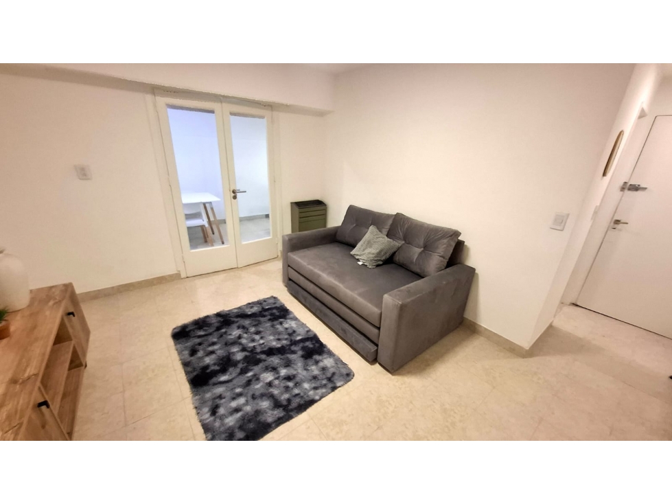 VENTA / DEPARTAMENTO DE 1AMBIENTES Y MEDIO CON PATIO / MAR DEL PLATA - 2