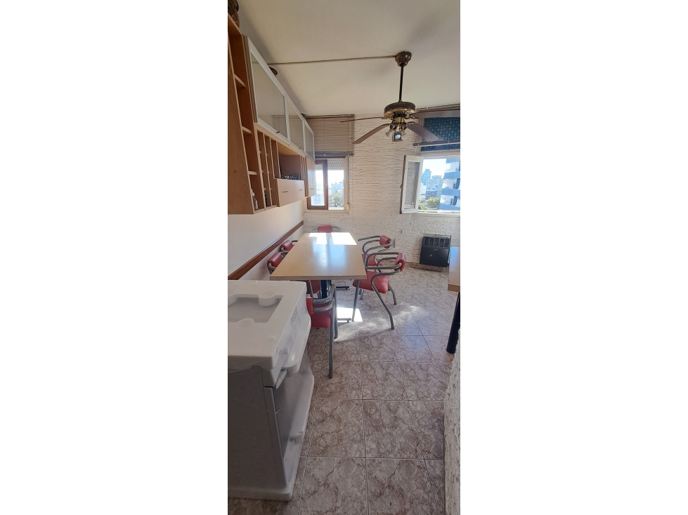 VENTA/ DEPARTAMENTO 3 AMBIENTES A LA CALLE/ MAR DEL PLATA