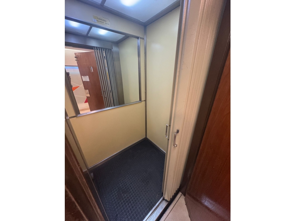 VENTA/ OFICINA COMERCIAL/ MAR DEL PLATA - 2