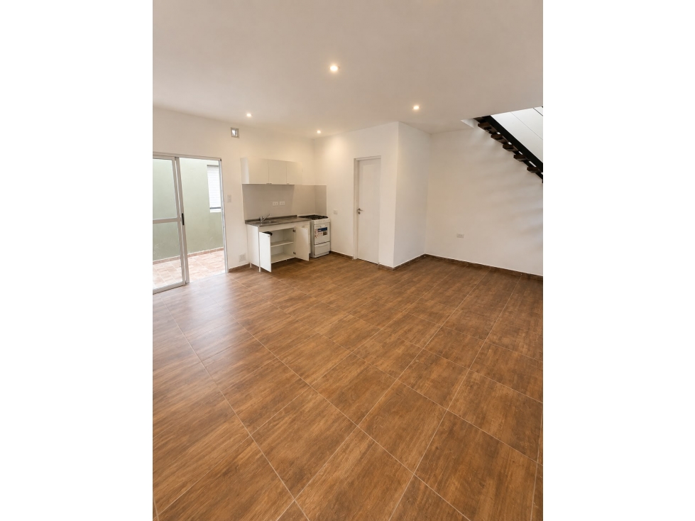 VENDE/ Ph EN DÚPLEX DE 4 AMBIENTES/ MAR DEL PLATA - 2
