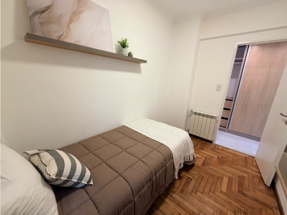 VENTA/ DEPARTAMENTO 3 AMBIENTES A LA CALLE/ MAR DEL PLATA - 2