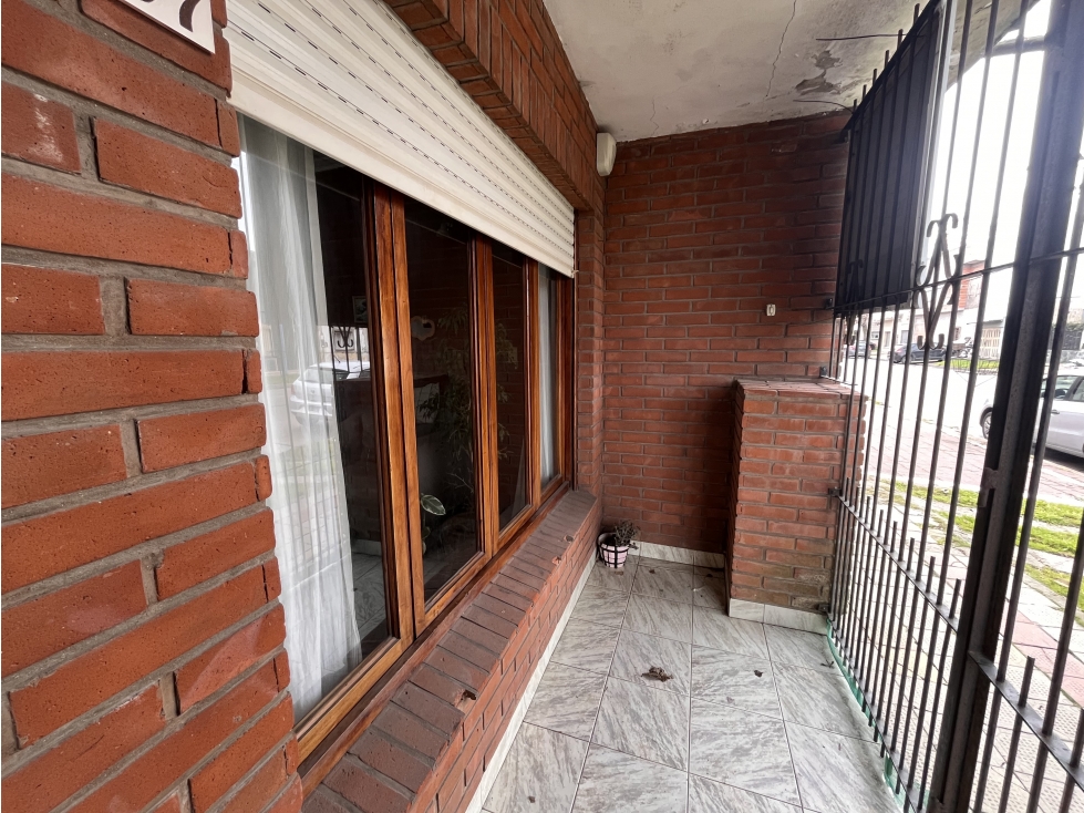 VENTA CASA 3 AMBIENTES CON GJE Y PARQUE / MAR DEL PLATA - 3