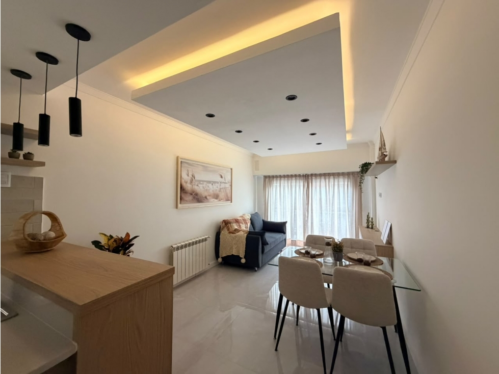 VENTA/ DEPARTAMENTO 3 AMBIENTES A LA CALLE/ MAR DEL PLATA