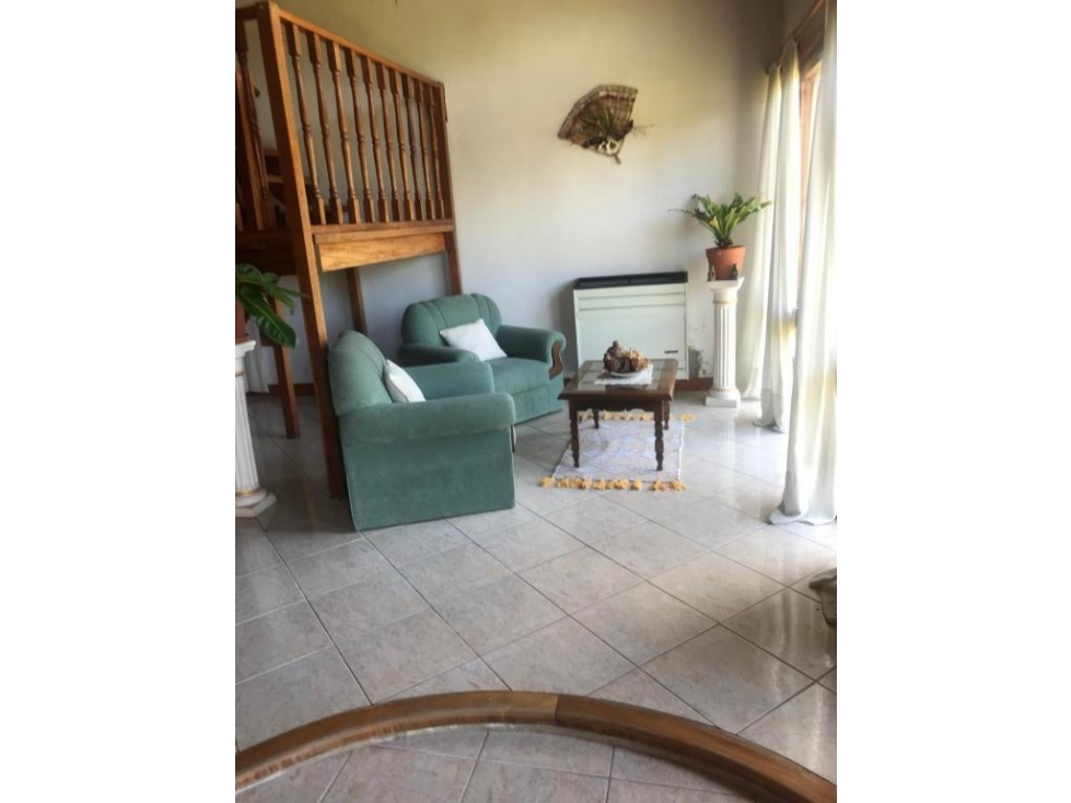 OPORTUNIDAD / VENTA / CASA 6 AMBIENTES / SIERRA DE LOS PADRES — foto 2
