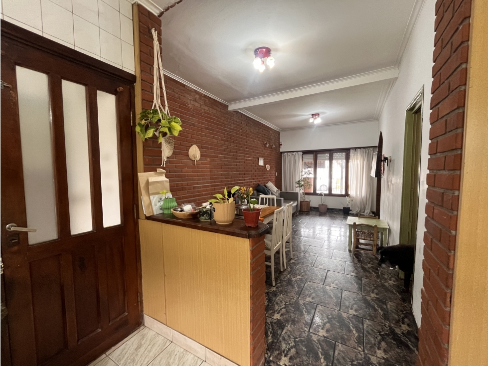 VENTA CASA 3 AMBIENTES CON GJE Y PARQUE / MAR DEL PLATA - 4