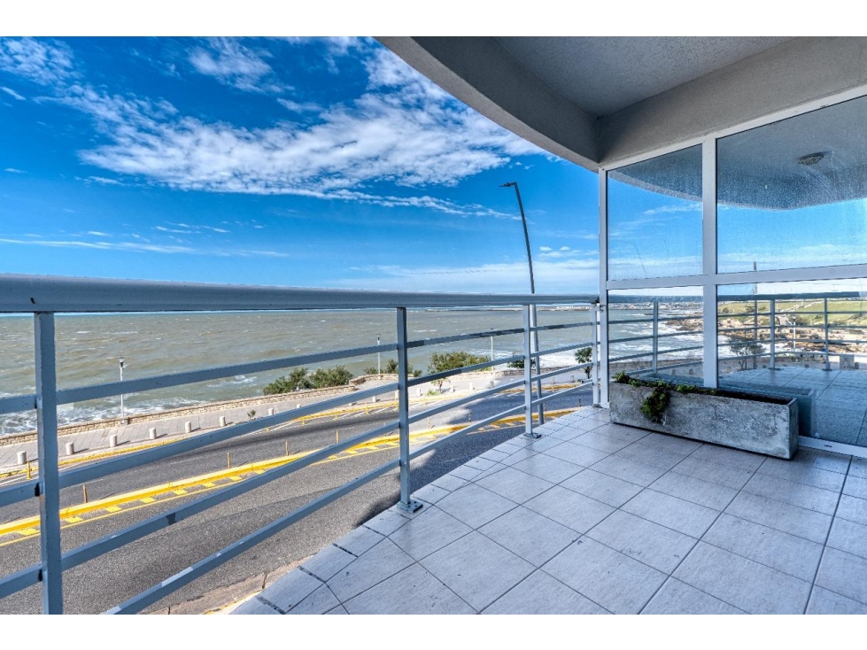 VENTA / DEPARTAMENTO DE 4 AMBIENTES / COCHERA/ MAR DEL PLATA