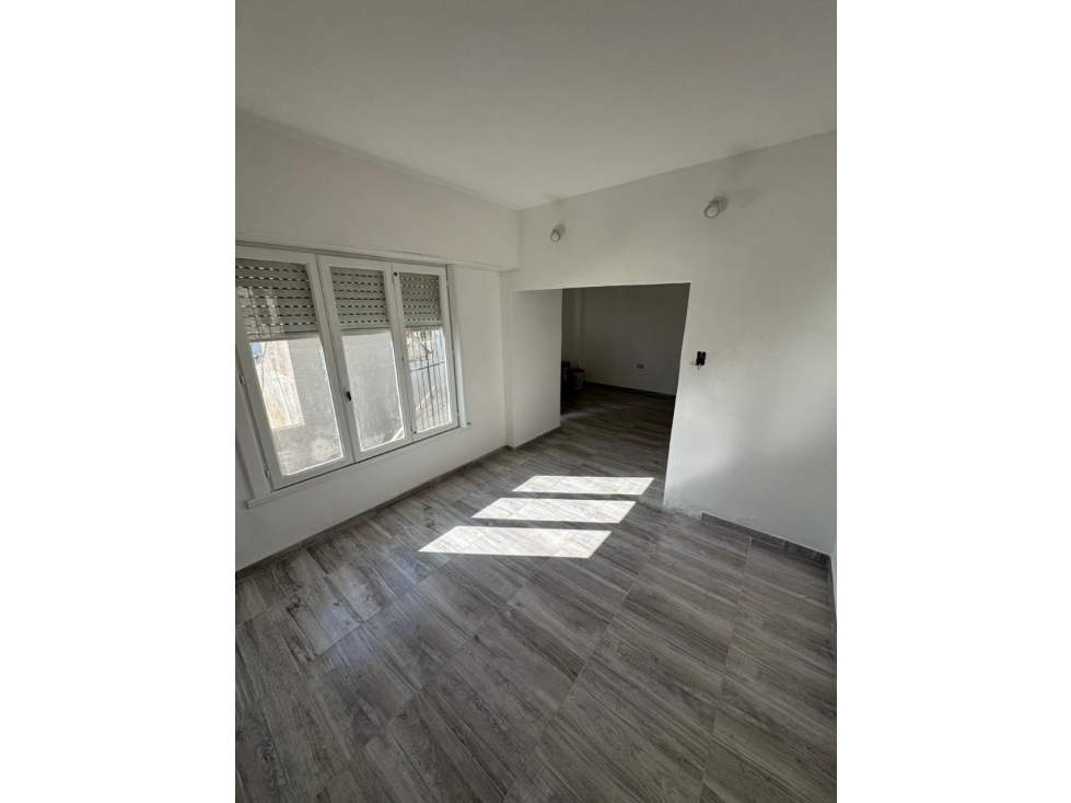 VENTA/ PH 3 AMBIENTES 1 PISO ESCALERA/ MAR DEL PLATA