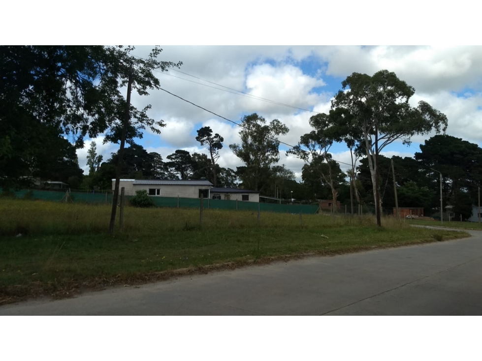 VENTA / DOBLE TERRENO EN GLORIA DE LA PEREGRINA — foto 2