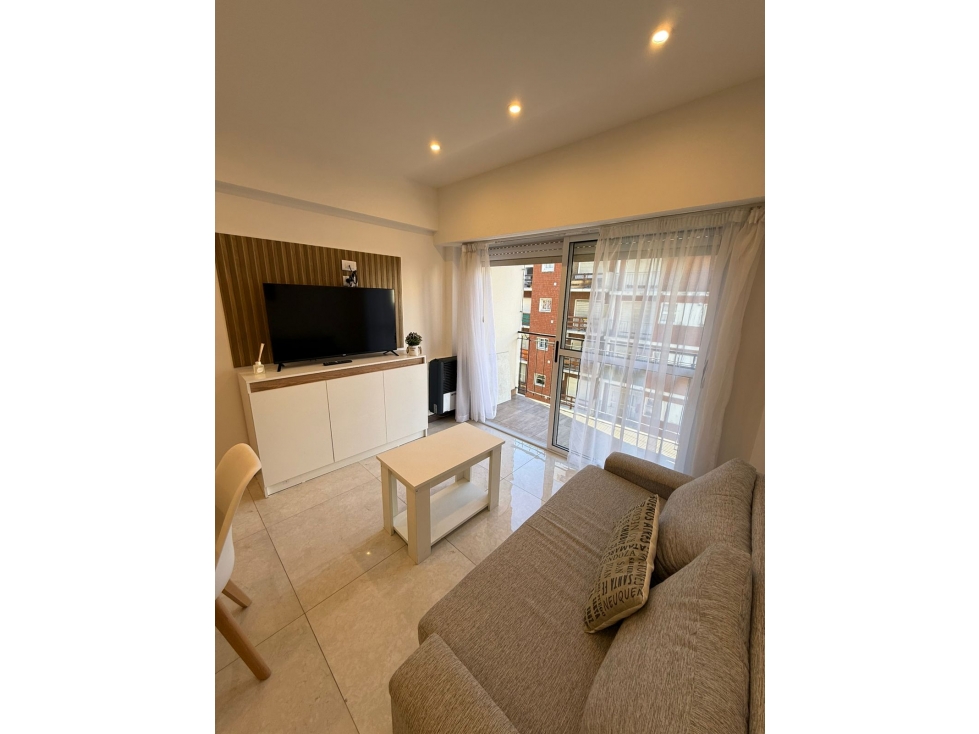VENTA / DEPARTAMENTO DE 3 AMBIENTES A LA CALLE / MAR DEL PLATA - 4