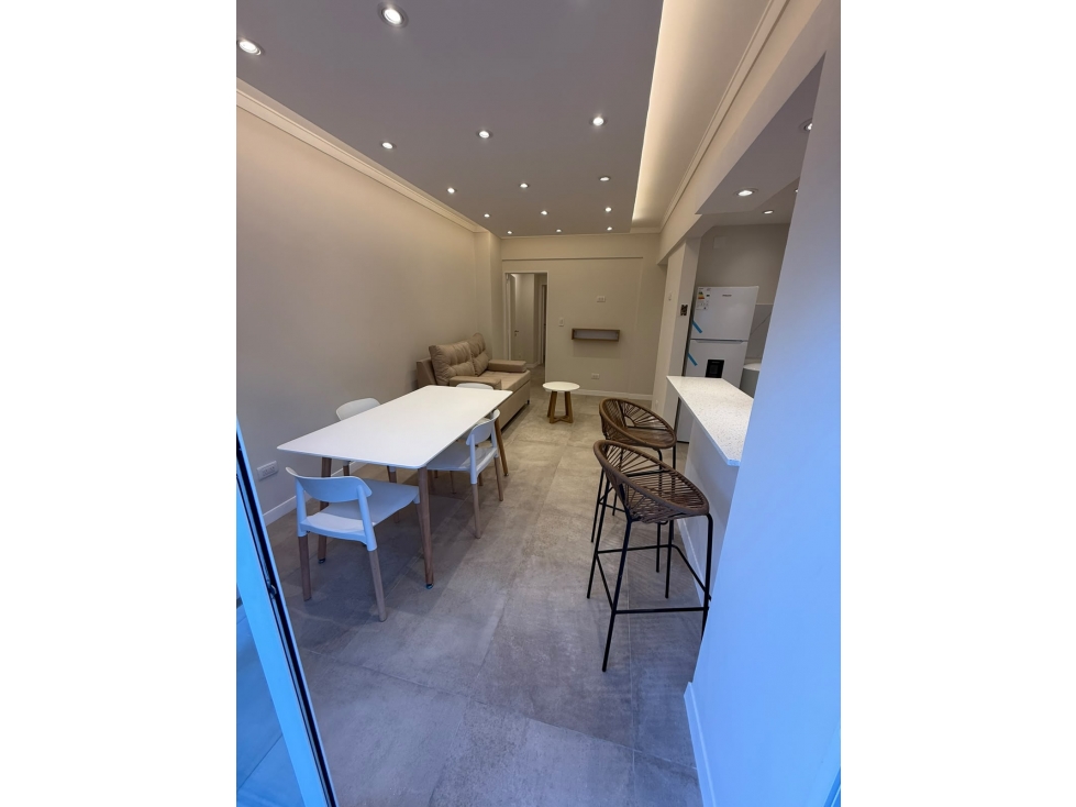 VENTA/ DEPARTAMENTO DE 2 AMBIENTES A LA CALLE/ MAR DEL PLATA - 4