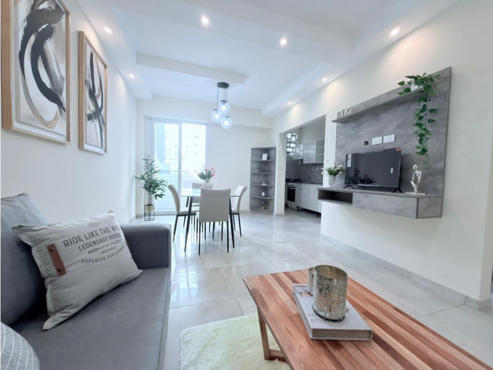 VENTA/ DEPARTAMENTO 2 AMBIENTES A LA CALLE CON BALCON / MAR DEL PLATA