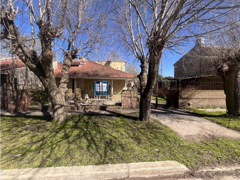 VENTA EN BLOCK/ CHALET 4 AMBIENTES CON DPTO. 2 AMB. / MAR DEL PLATA - 5