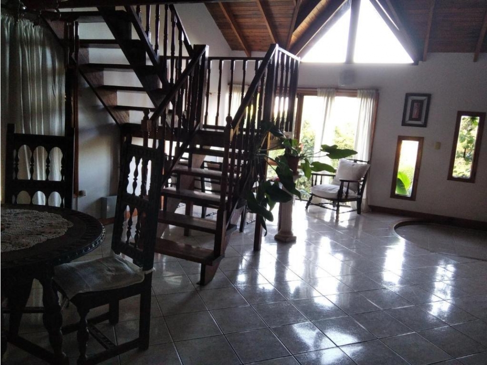 OPORTUNIDAD / VENTA / CASA 6 AMBIENTES / SIERRA DE LOS PADRES — foto 5