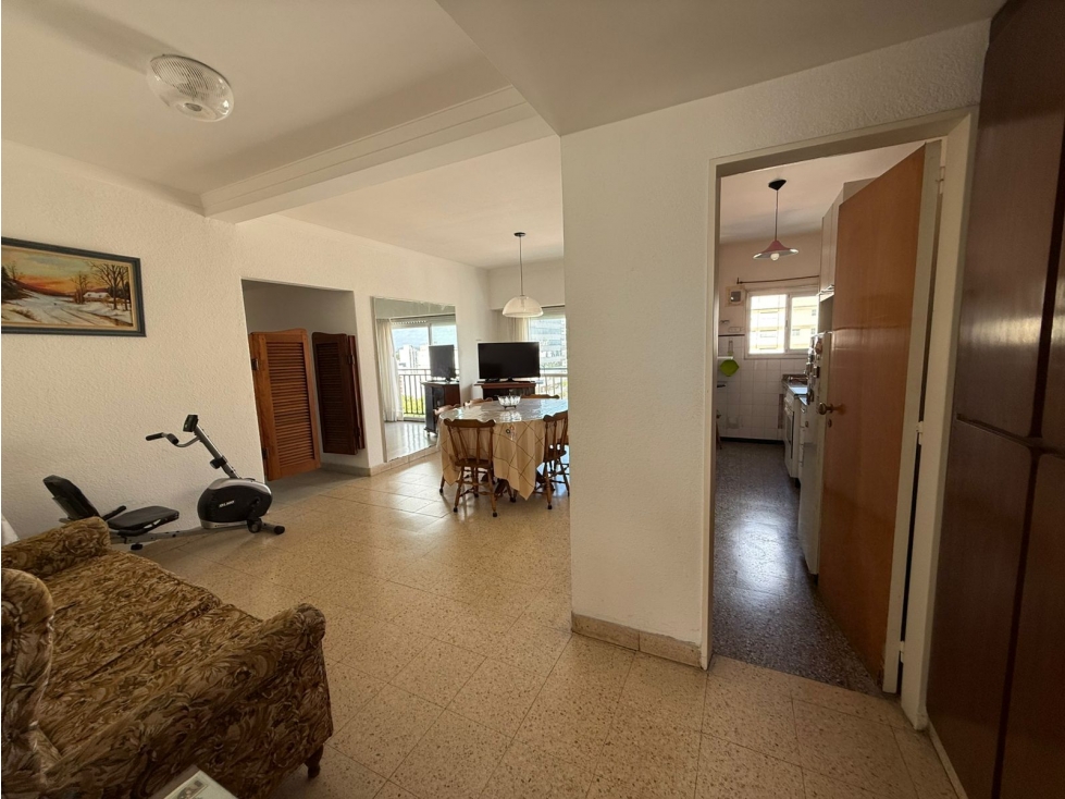 VENTA / DEPARTAMENTO DE 4 AMBIENTES A LA CALLE / MAR DEL PLATA — foto 2