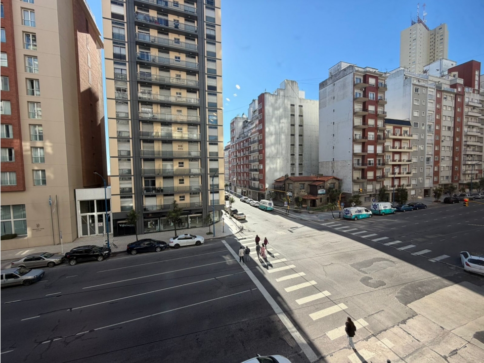VENTA DEPARTAMENTO 3 AMBIENTES A LA CALLE CON BALCÓN MAR DEL PLATA — foto 2