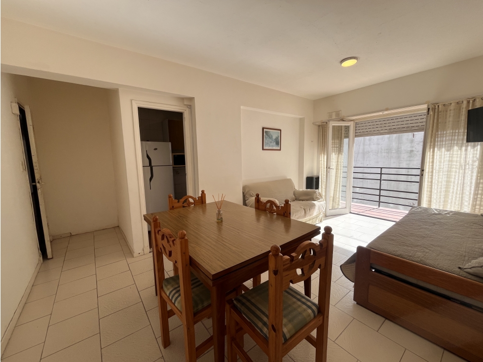 VENTA/ DEPARTAMENTO 2 AMBIENTES AL LATERAL CON BALCON / MAR DEL PLATA — foto 4