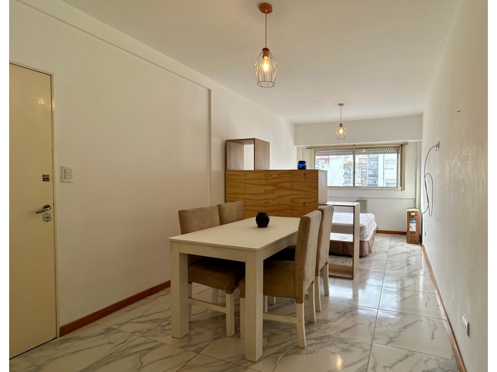 VENTA DPTO 1 AMBIENTE, CONTRAFRENTE CON VISTA ABIERTA