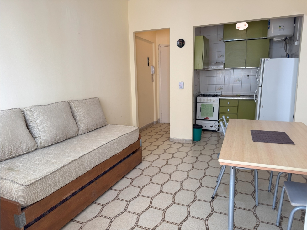 ALQUILER TEMPORARIO - Departamento 2 AMB Plaza Colón — foto 3