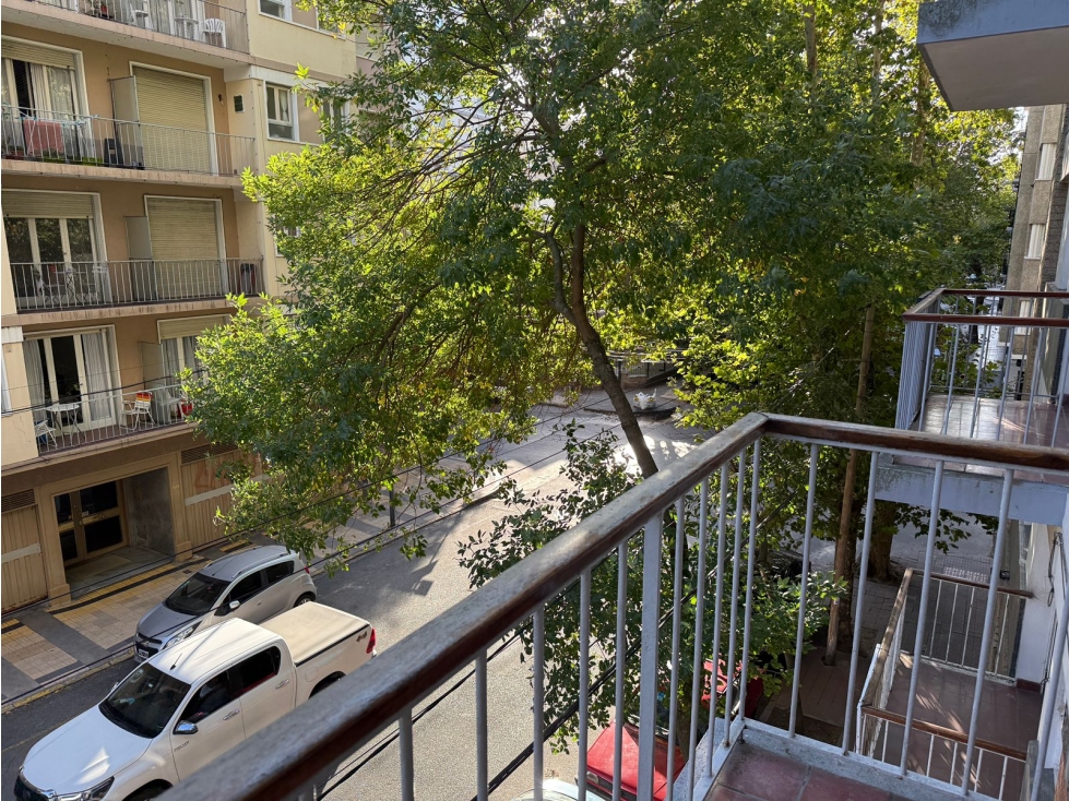 ALQUILER HASTA DICIEMBRE 2026 - 1 AMBIENTE DIVIDIDO C/BALCON — foto 2