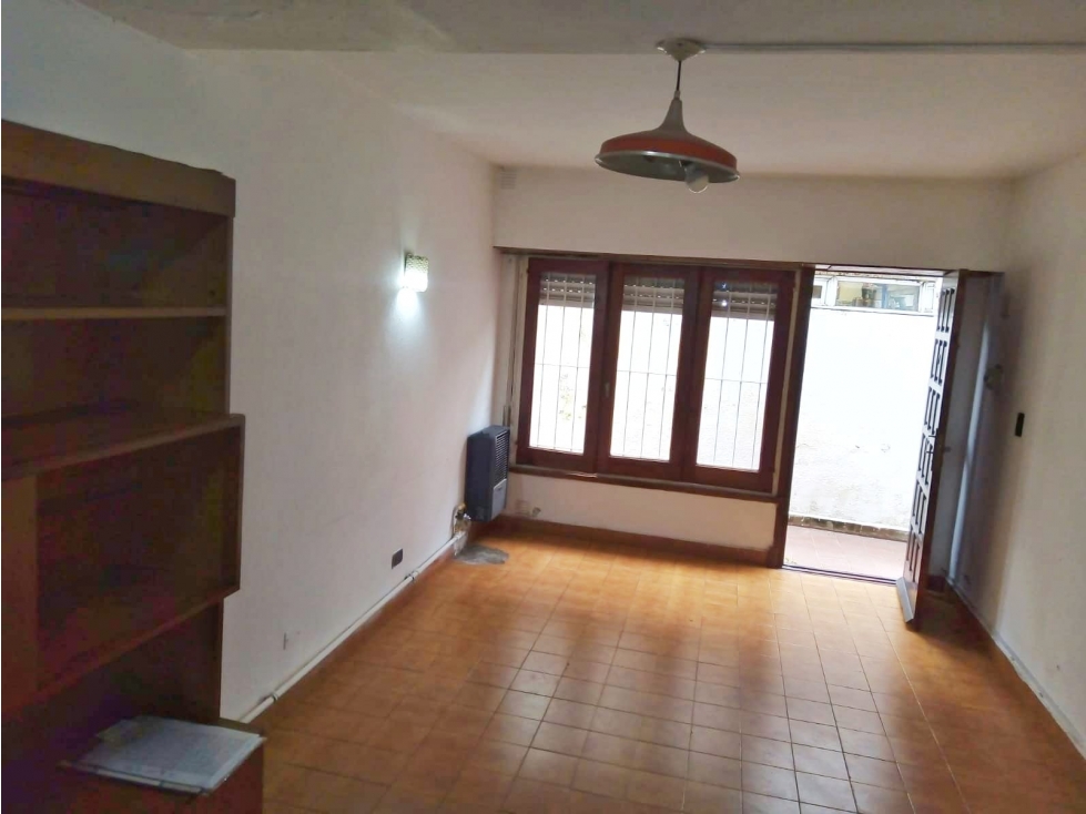 VENDO AMPLIO DUPLEX DE 3 AMB CON COCHERA, CON 87m2.