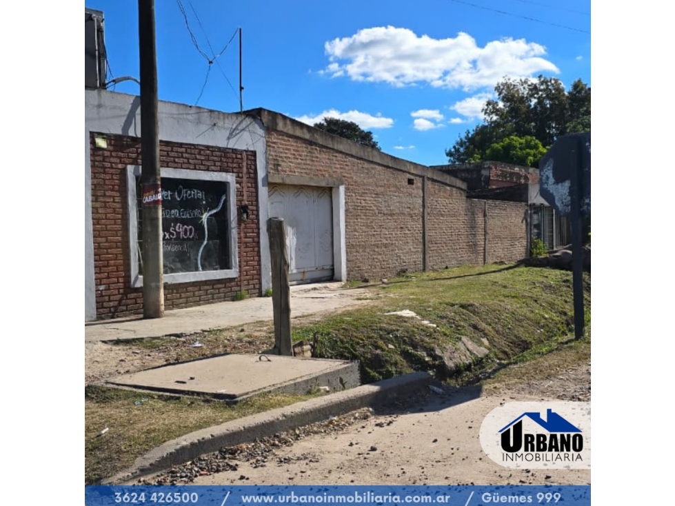 CASA CON LOCAL - AV. DE LA DEMOCRACIA - 2