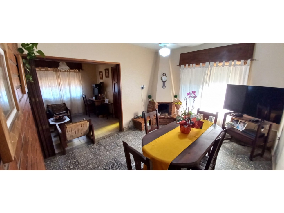 CASA ESQUINA BELGRANO Y 25 DE MAYO. SE ESCUCHAN OFERTAS DE CONTADO — foto 3