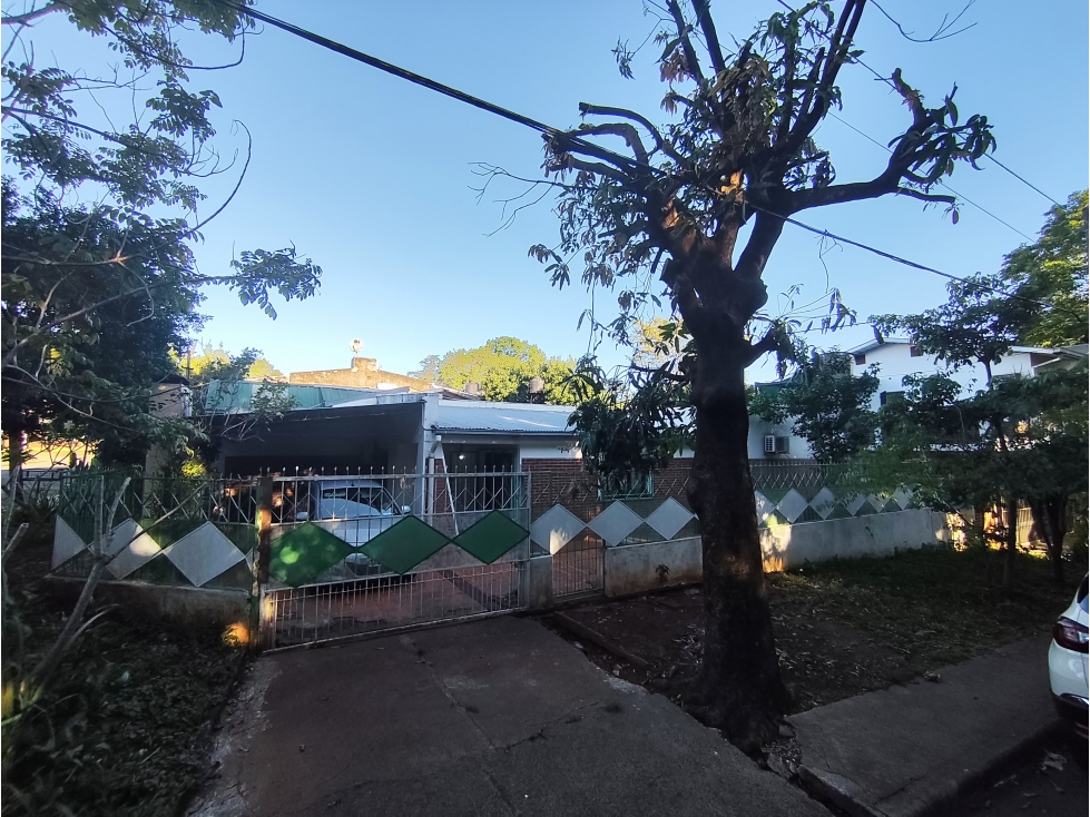 CASA EN ESQUINA ZONA SANTA CATALINA Y SANTA CRUZ — foto 4