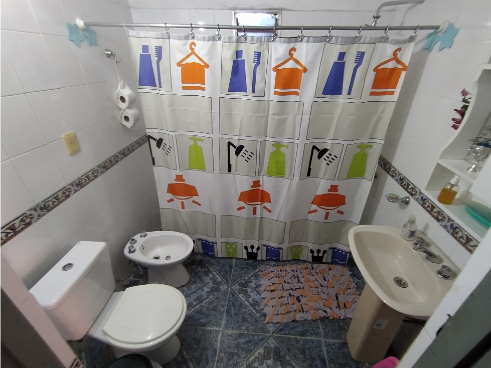 VENTA DE 3 CASAS JUNTAS, ZONA CONSTITUCION Y COCOMAROLA - 6