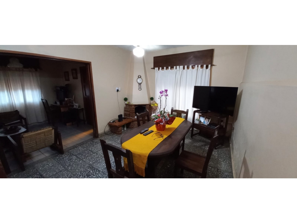 CASA ESQUINA BELGRANO Y 25 DE MAYO. SE ESCUCHAN OFERTAS DE CONTADO — foto 2