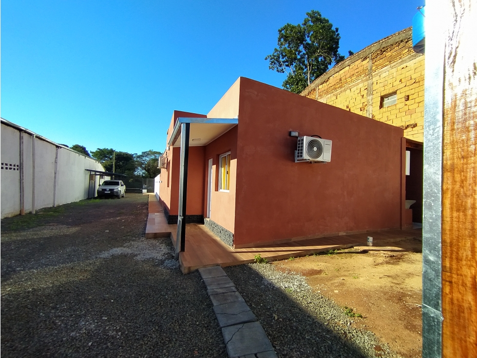 VENTA DE 2 CASAS ZONA QUARANTA Y 213 — foto 3