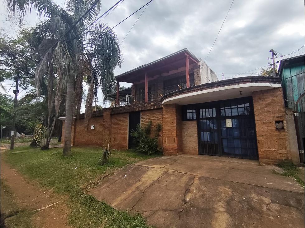 CASA EN ESQUINA, ZONA JAURETCHE Y BROWN