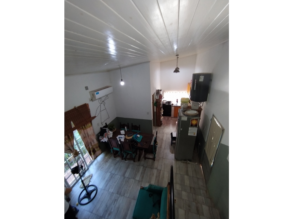 PROPIEDAD CON MÚLTIPLES CONSTRUCCIONES — foto 3