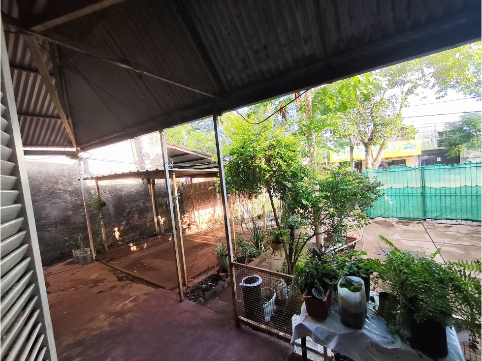 CASA DE MADERA SOBRE BUSTAMANTE CASI ZAPIOLA — foto 4