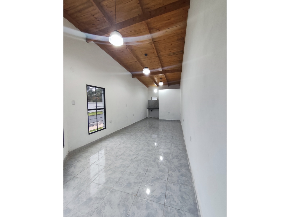 Local Comercial av Sta cruz casi Aguado — foto 5