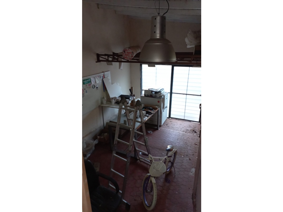 CASA ESQUINA BELGRANO Y 25 DE MAYO. SE ESCUCHAN OFERTAS DE CONTADO — foto 6