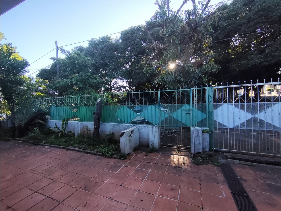 CASA EN ESQUINA ZONA SANTA CATALINA Y SANTA CRUZ — foto 6