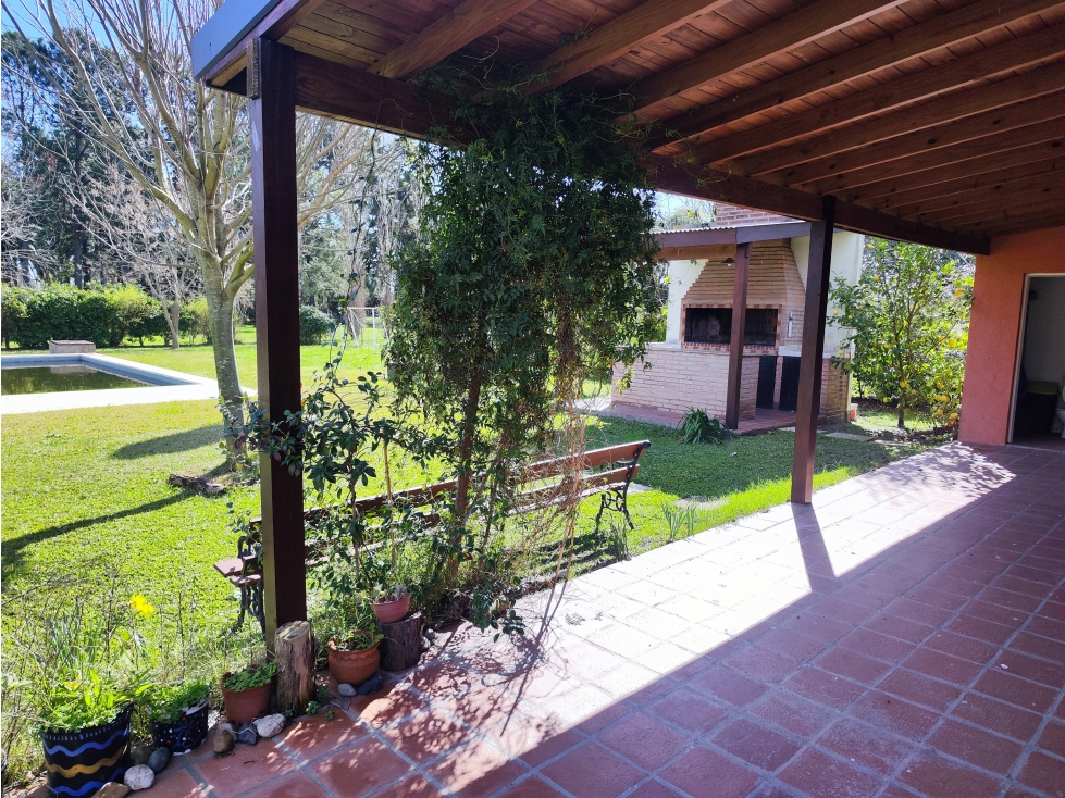 Hermosa Quinta en Altos de Robles - 4