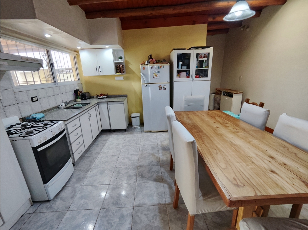 Casa y 2 Departamentos B° Lanusse — foto 4