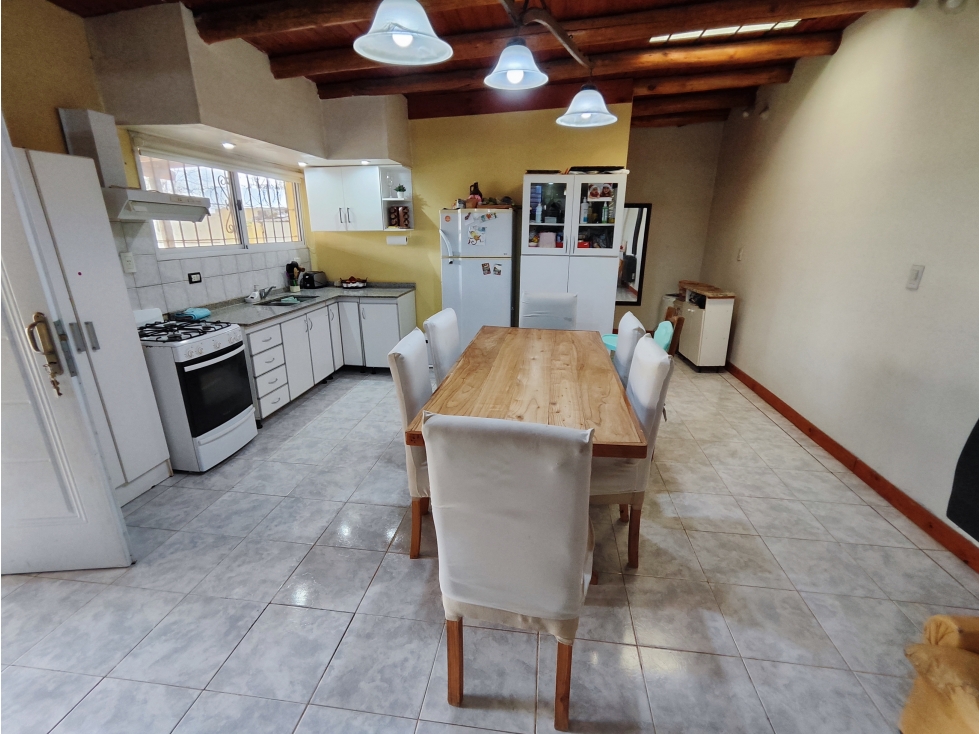 Casa y 2 Departamentos B° Lanusse — foto 3