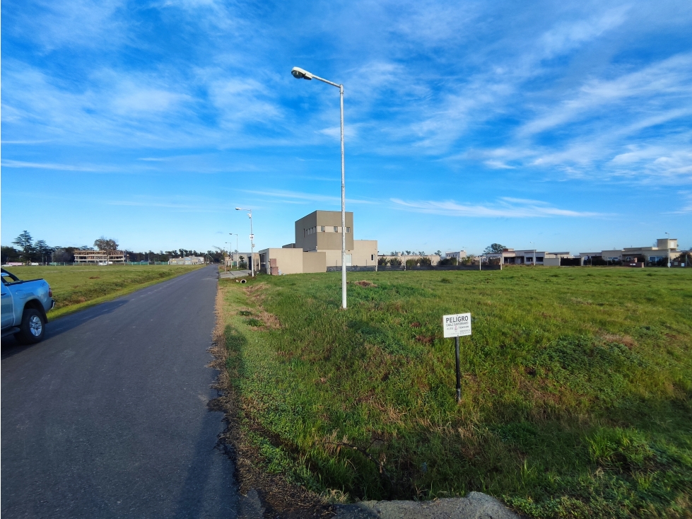 Hermoso Lote Esquina Bº Los Alamos I — foto 4