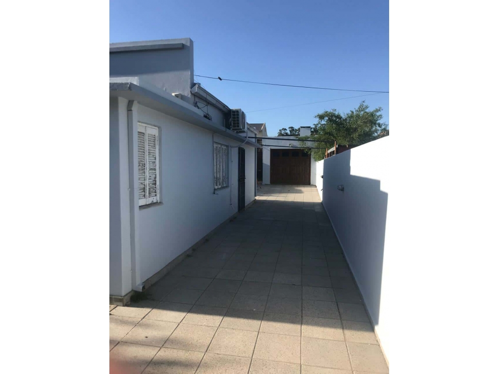 Se vende casa americana de 3 amb con garage/parrilla. - 2