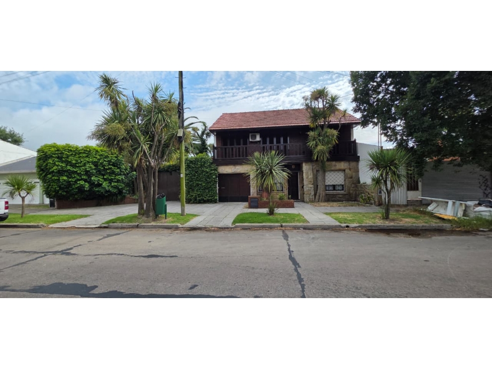Se vende Chalet de 6 amb más lote lindero con quincho — foto 2