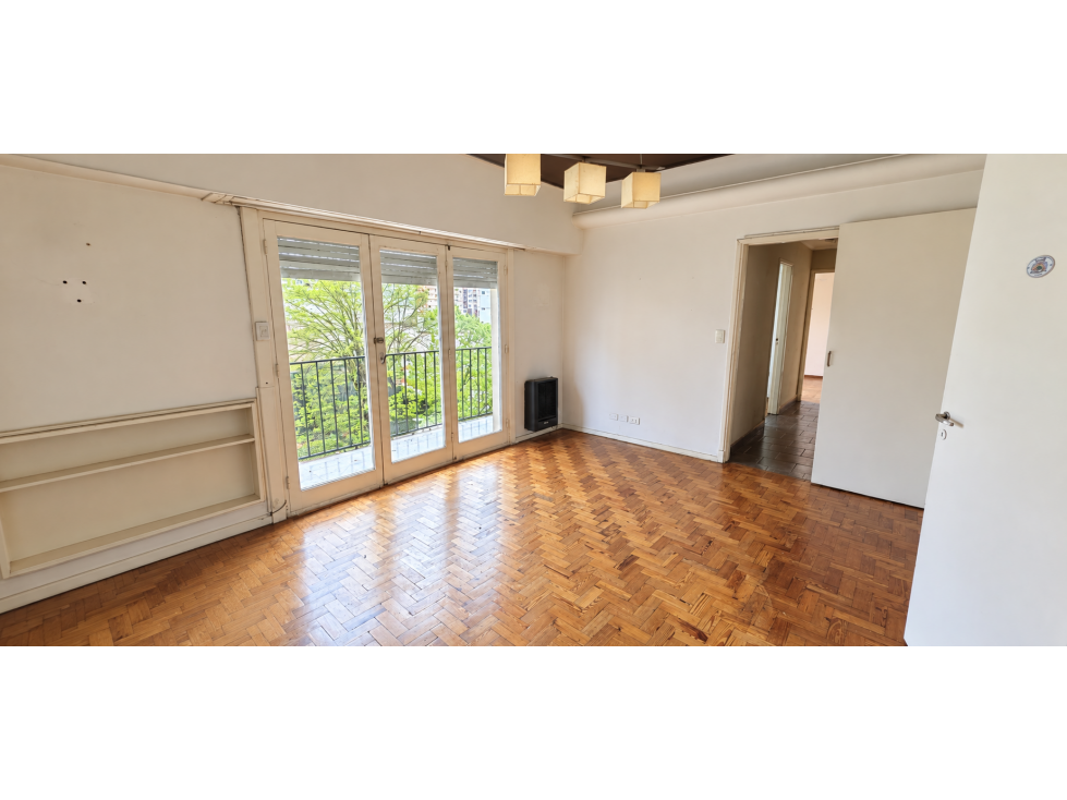 Depto 3 amb al frente con 2 balcones