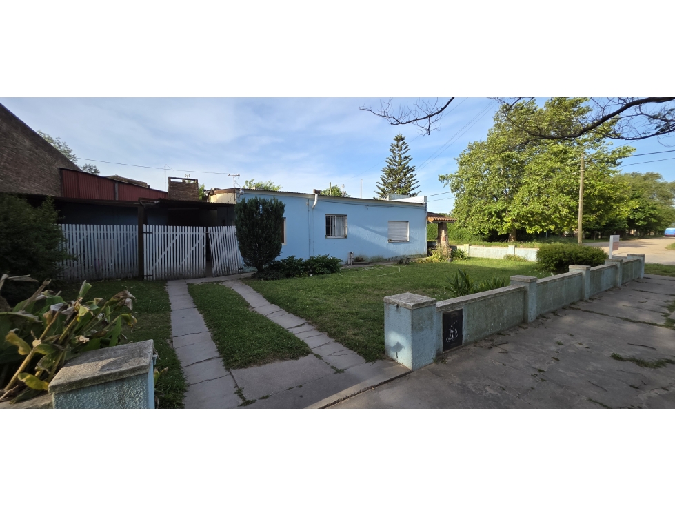 Se vende casa de 3 ambientes en lote propio de 15x20 - 2