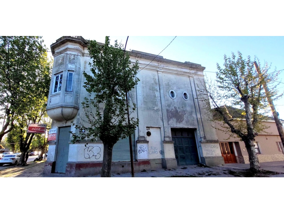 Local comercial + Departamento 3 amb + Ph de 3 amb + Garaje. - 3