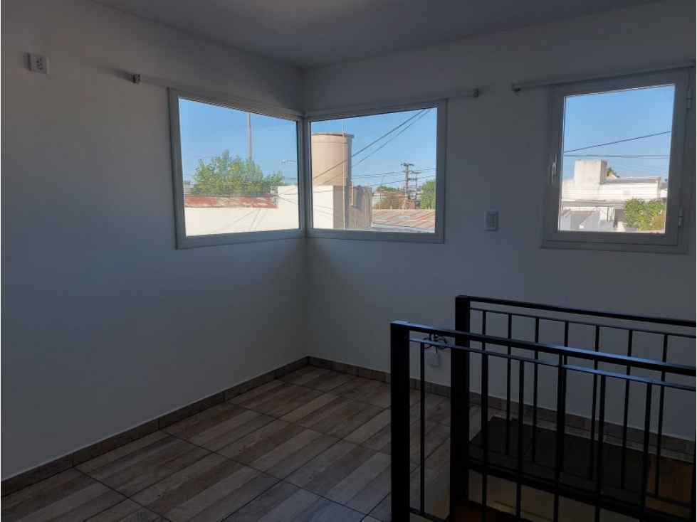 Alquiler 24 meses moderno dúplex de 3 ambientes zona centro. - 6