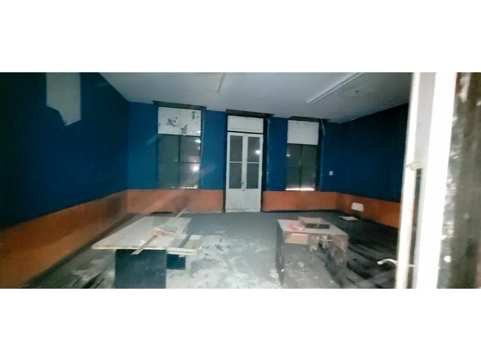 Casa de 3 ambientes + local comercial en muy buena ubicación. - 4