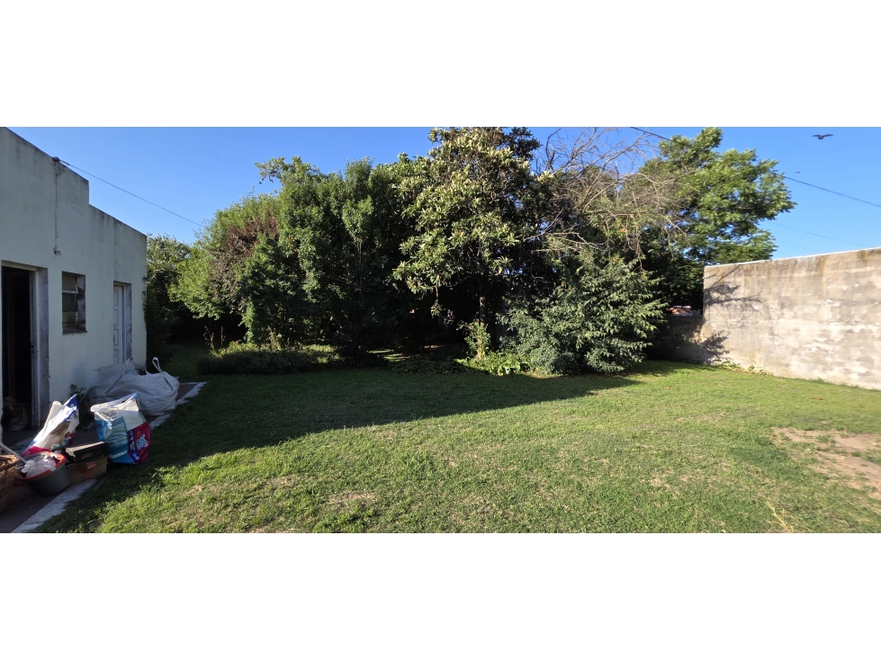 Chalet emplazado sobre 2 lotes de 400 m2. - 4