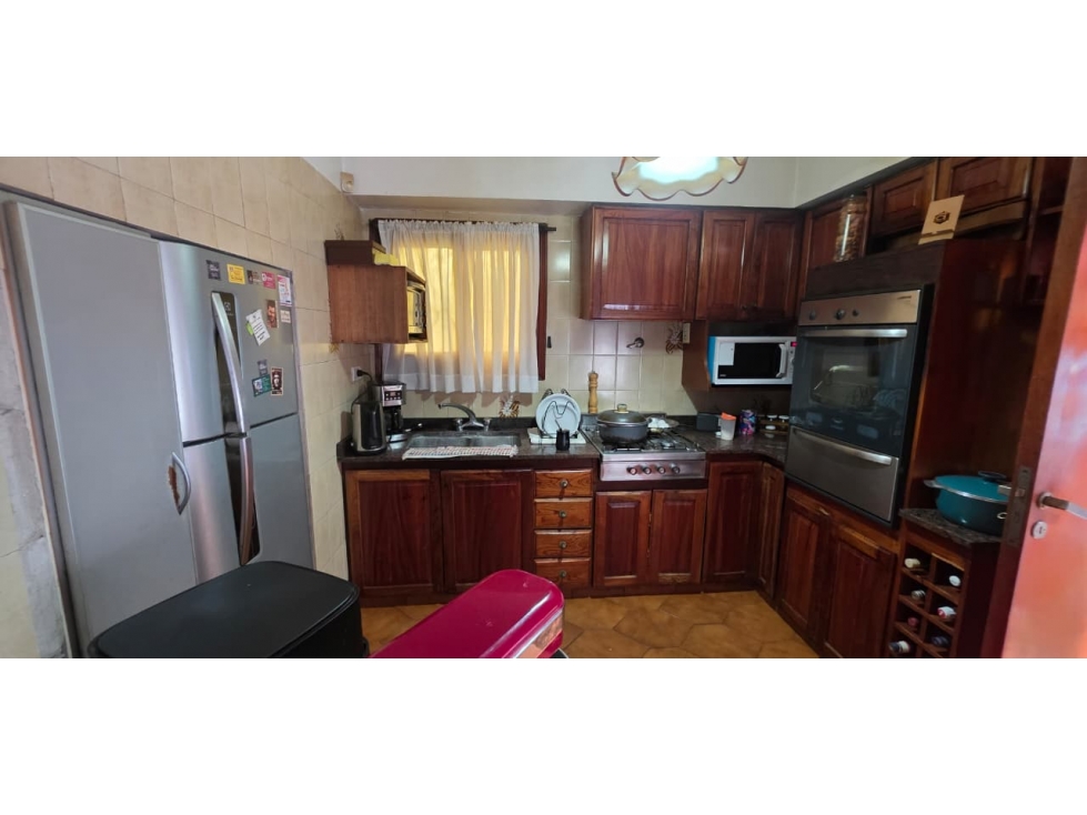 Se vende Chalet de 6 amb más lote lindero con quincho — foto 5