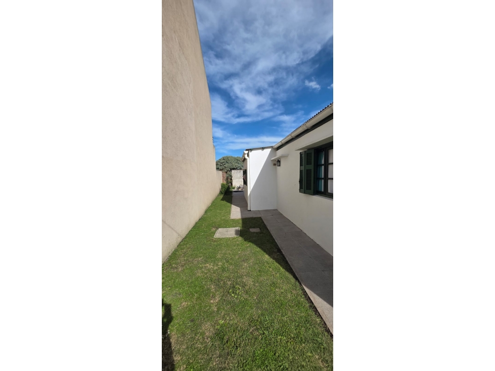 Casa 3 ambientes sobre lote 400 m2 en excelente ubicación - 5